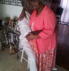 Meet your Posher, Joyce